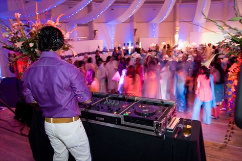 <b>חושב שהוא מינימום אלוהים (צילום: shutterstock)</b>