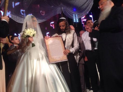 יוסף וברוך מתחת לחופה (צילום: וואלה! סלבס)