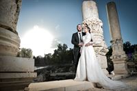 חתונה נוצצת באווירת התיאטרון הרומי 