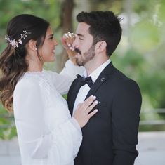 הטלפון מצלצל: סיפור אהבה מתוך שינה