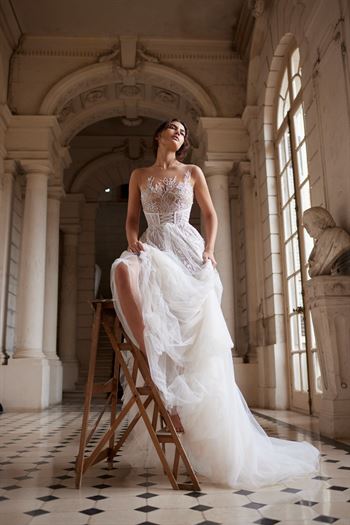 ליז מרטינז La Mariée
