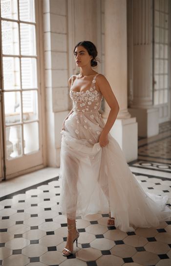 ליז מרטינז La Mariée